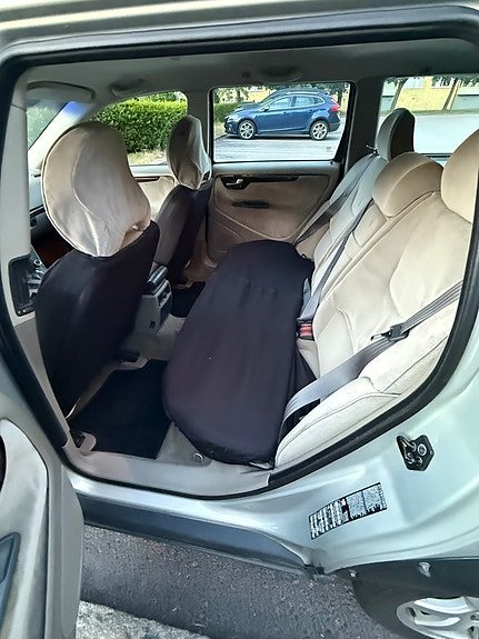 Volvo V70 4 of 7