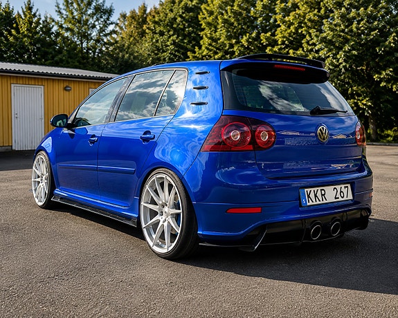 Volkswagen Golf V 3 of 5