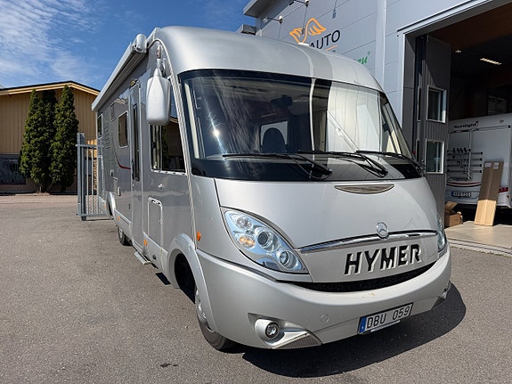 Hymer B 675 SL Mercedes (150HK Automat) Långbäddar & hyttsäng! Solcell Centraldammsugare! Litium! Cykelställ i garage! U 17 of 20