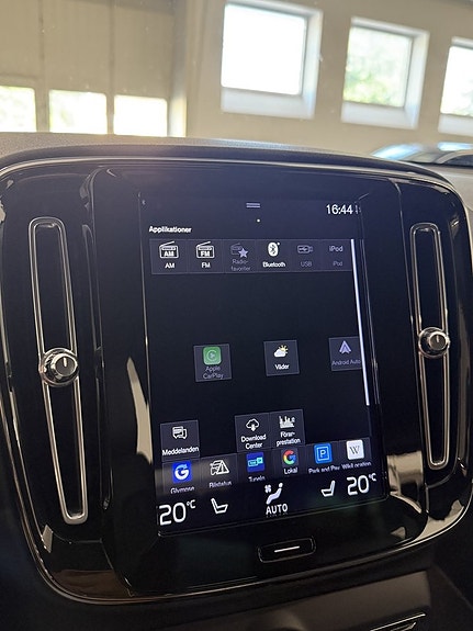 Volvo XC40 12 of 22