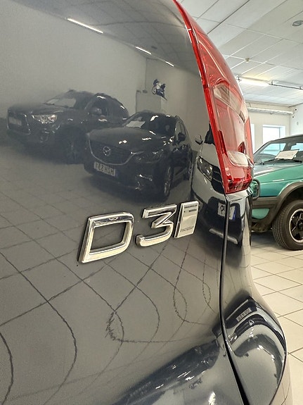 Volvo XC40 6 of 22