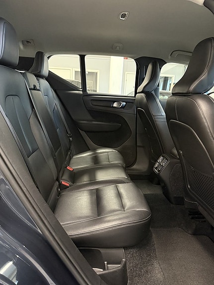 Volvo XC40 19 of 22