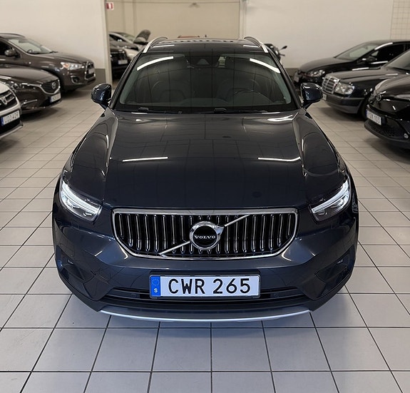 Volvo XC40 7 of 22