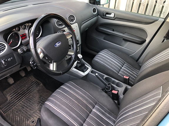 Ford Focus 4 of 5