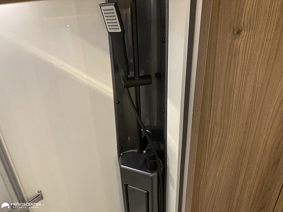 Kabe Novum Compact 720 LXL / 3500 kg B -körkort 14 of 18
