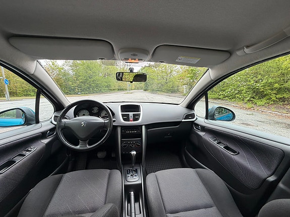 Peugeot 207 6 of 6