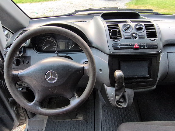 Mercedes-Benz Vito 111 15 of 19