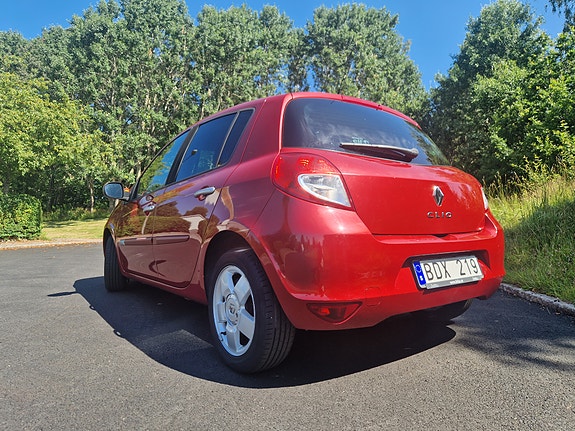 Renault Clio 7 of 8