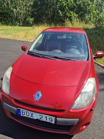 Renault Clio 6 of 8