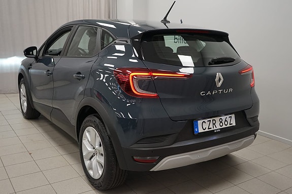 Renault Captur 3 of 20