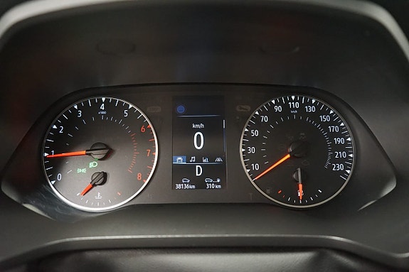 Renault Captur 10 of 20