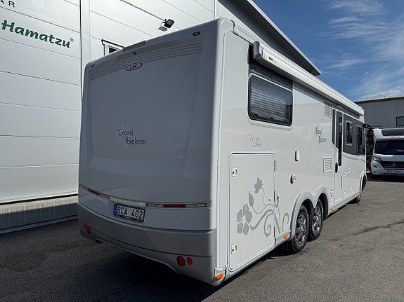 LMC Grand Explorer I800 (180HK AUT) Långbädd! Hydrauliska stödben! ALDE! Vinteranpassad! Stort garage! AC bodel! LÅGA MI 27 of 27