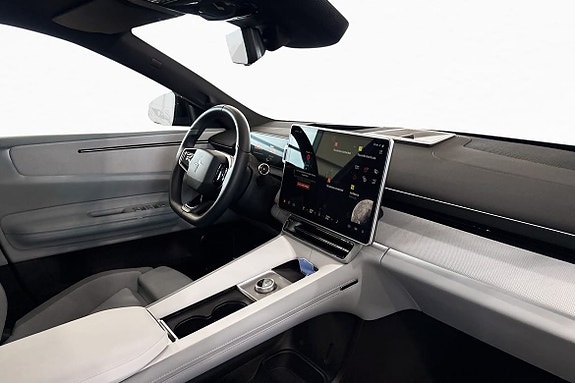 Polestar 4 14 of 30