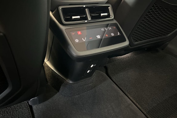 Polestar 4 24 of 30