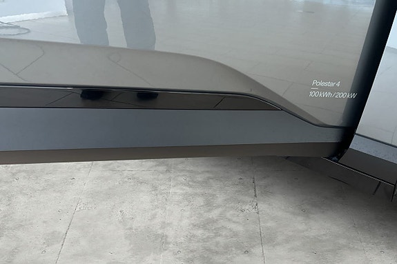 Polestar 4 17 of 30