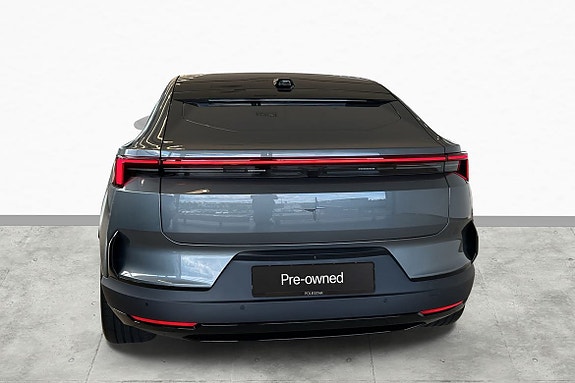 Polestar 4 5 of 30