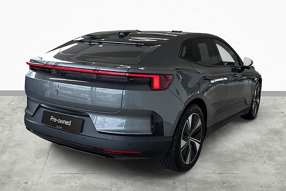 Polestar 4 9 of 30