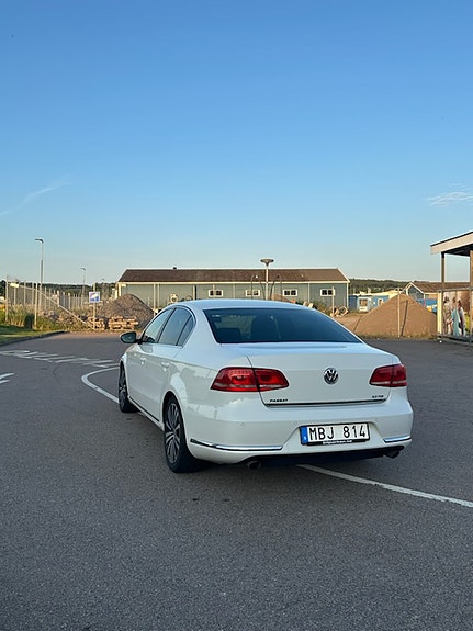 Volkswagen Passat 4 of 5