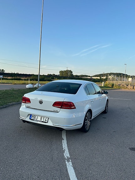 Volkswagen Passat 5 of 5