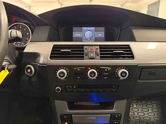 BMW 520i 22 of 27