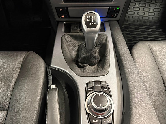BMW 520i 25 of 27