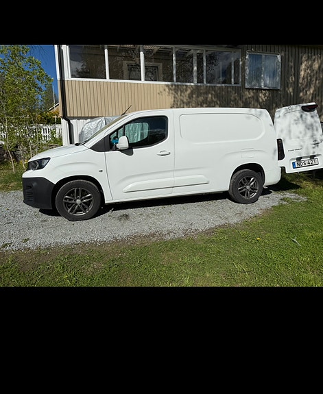 Peugeot Partner 3 of 5