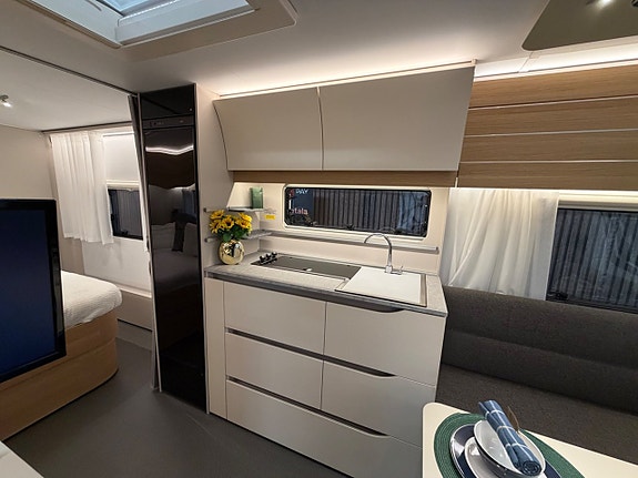 Adria Adora 613 UT Scandinavium Edition Vinterbonad/mover 16 of 30