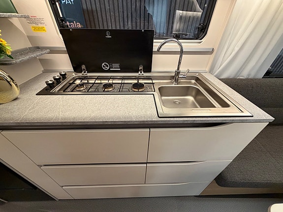 Adria Adora 613 UT Scandinavium Edition Vinterbonad/mover 25 of 30