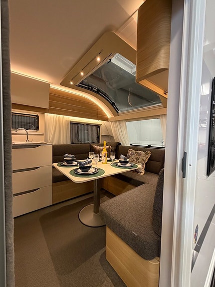 Adria Adora 613 UT Scandinavium Edition Vinterbonad/mover 11 of 30