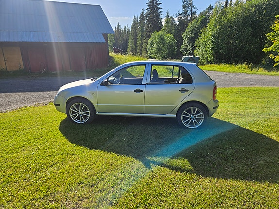 Skoda Fabia 4 of 5