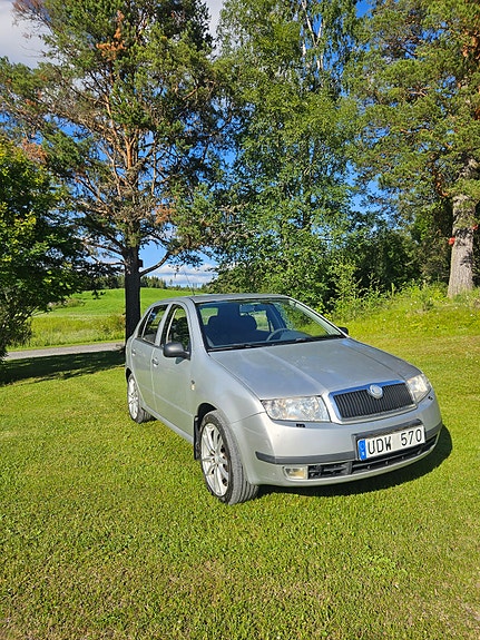 Skoda Fabia 2 of 5