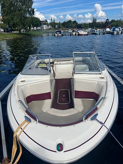 Motorbåt Maxum 1900 SR Bowrider, V6 Mercruiser 4,3 L 190Hk 4 of 5