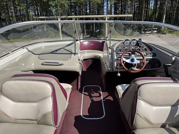 Motorbåt Maxum 1900 SR Bowrider, V6 Mercruiser 4,3 L 190Hk 12 of 12