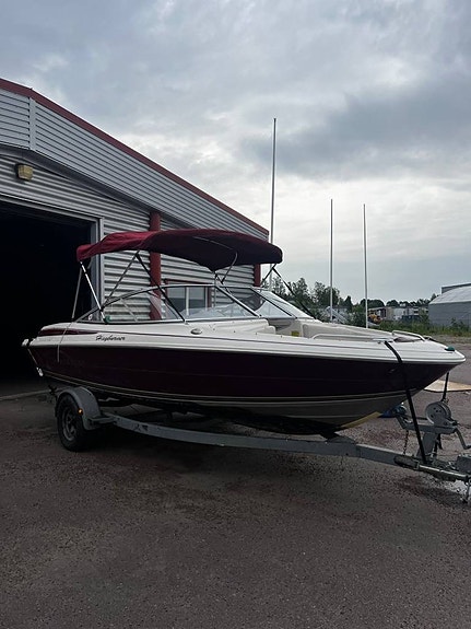 Motorbåt Maxum 1900 SR Bowrider, V6 Mercruiser 4,3 L 190Hk 2 of 5