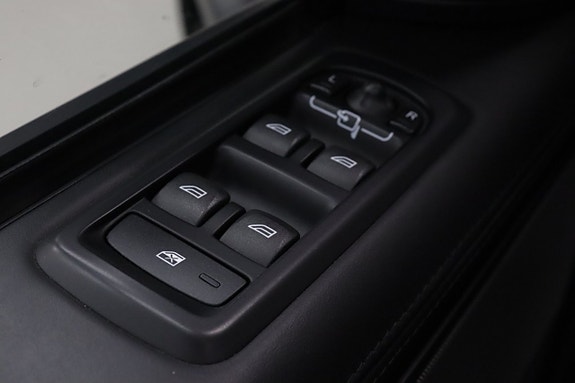 Land Rover Range Rover Sport 21 of 27