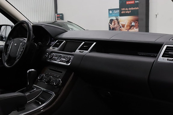 Land Rover Range Rover Sport 12 of 27