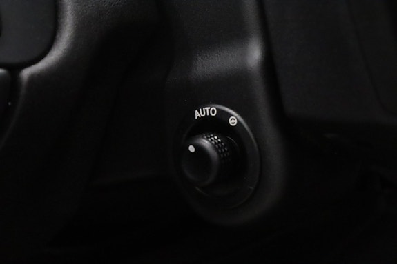 Land Rover Range Rover Sport 22 of 27