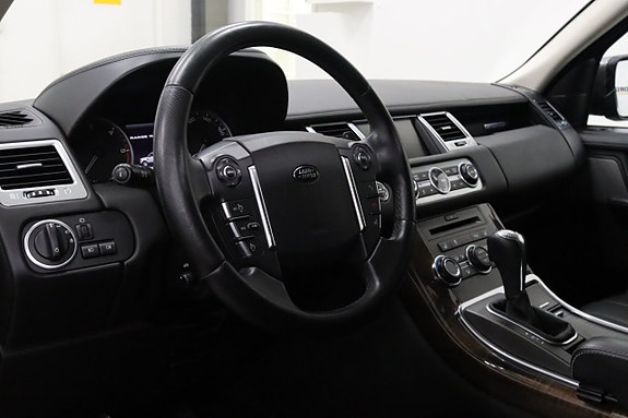 Land Rover Range Rover Sport 10 of 27