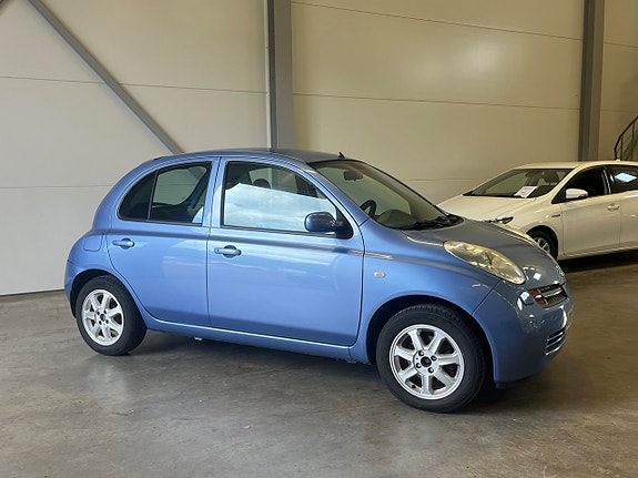 Nissan Micra 2 of 5