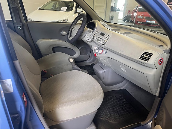 Nissan Micra 6 of 10