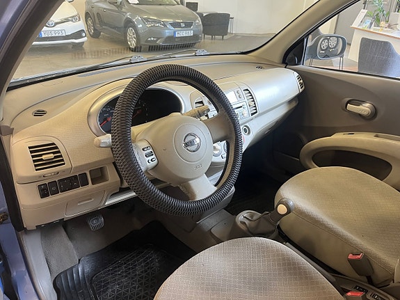 Nissan Micra 7 of 10