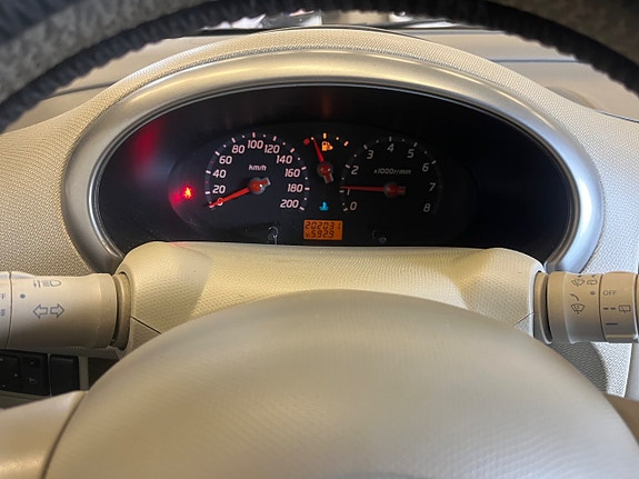 Nissan Micra 10 of 10