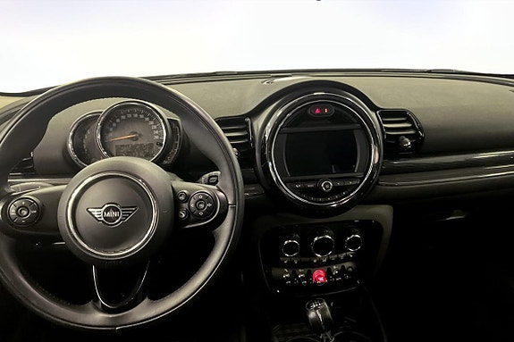 MINI Cooper S 4 of 5
