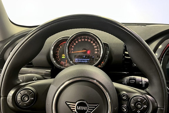 MINI Cooper S 7 of 9