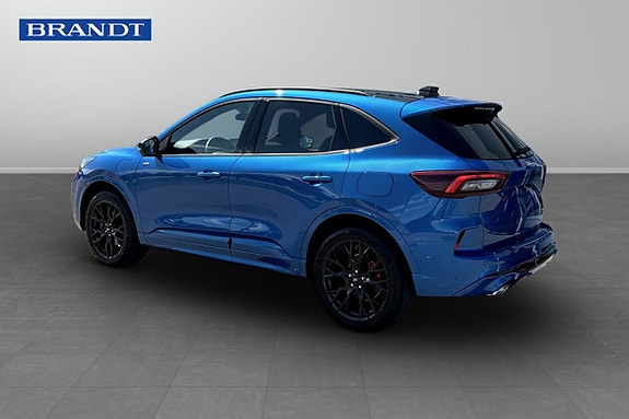 Ford Kuga 2 of 5