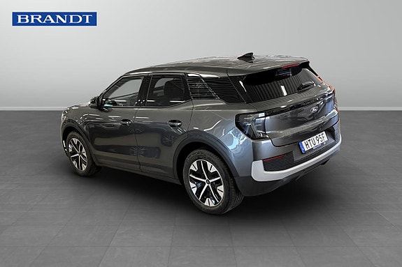 Ford Explorer 3 of 12