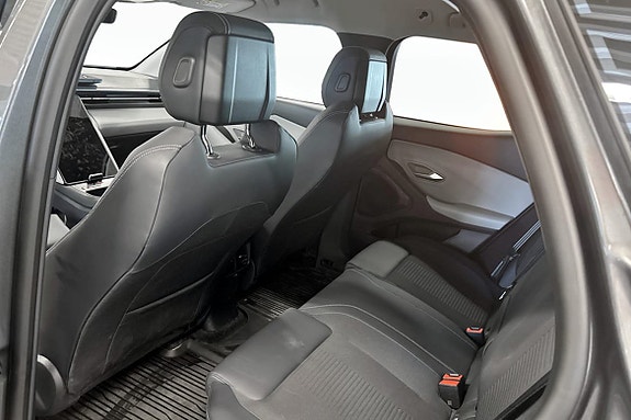Ford Explorer 11 of 12