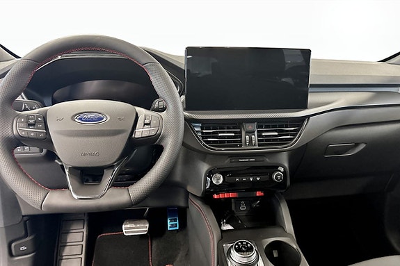 Ford Kuga 6 of 12