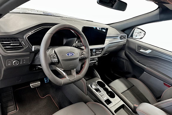 Ford Kuga 7 of 12