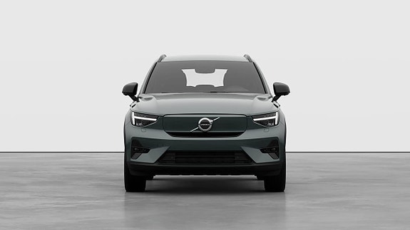 Volvo EX40 2 of 5